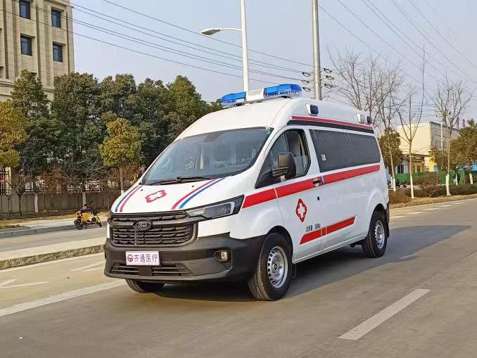 華專一牌EHY5033XJHJ6QT型江鈴福特V362汽油自動檔救護(hù)車